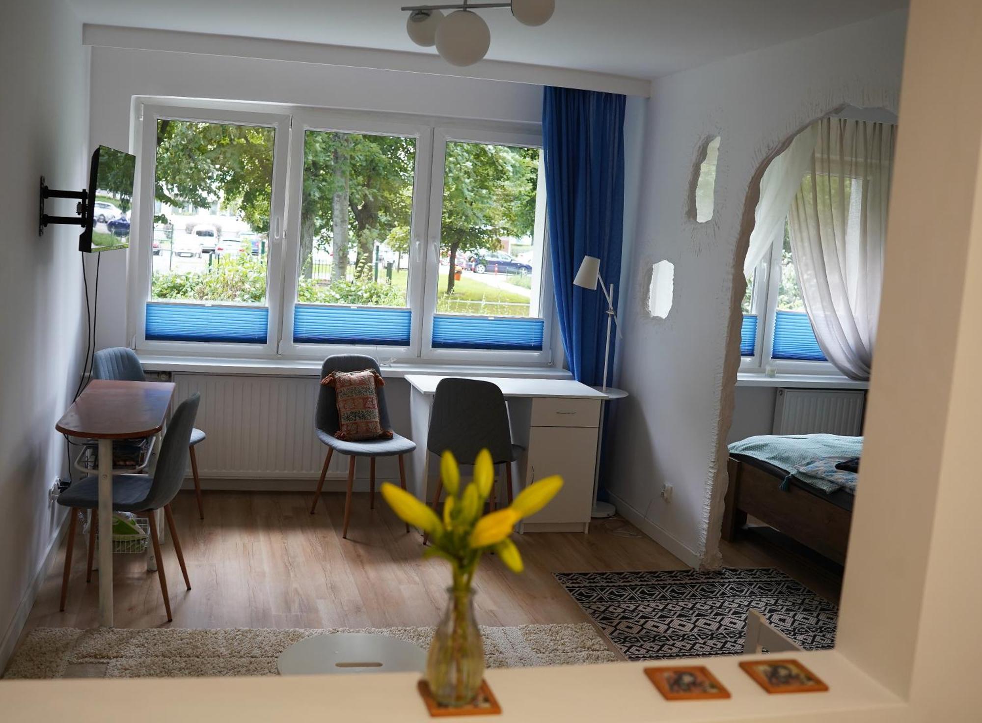 Nice Apartament With Small Tub Warsawa Bagian luar foto